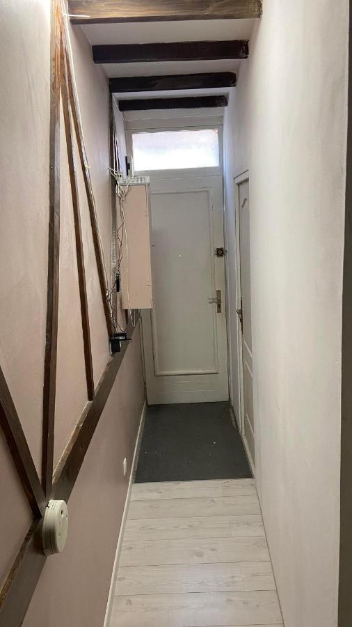 Appartement Dans Une Impasse Calme Proche De La Gare Amiens Eksteriør billede